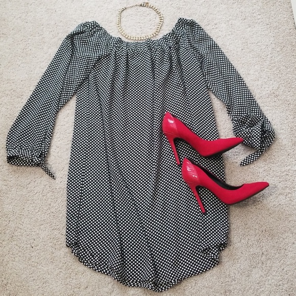 Express Dresses & Skirts - EXPRESS Polka dot shoulder dress!